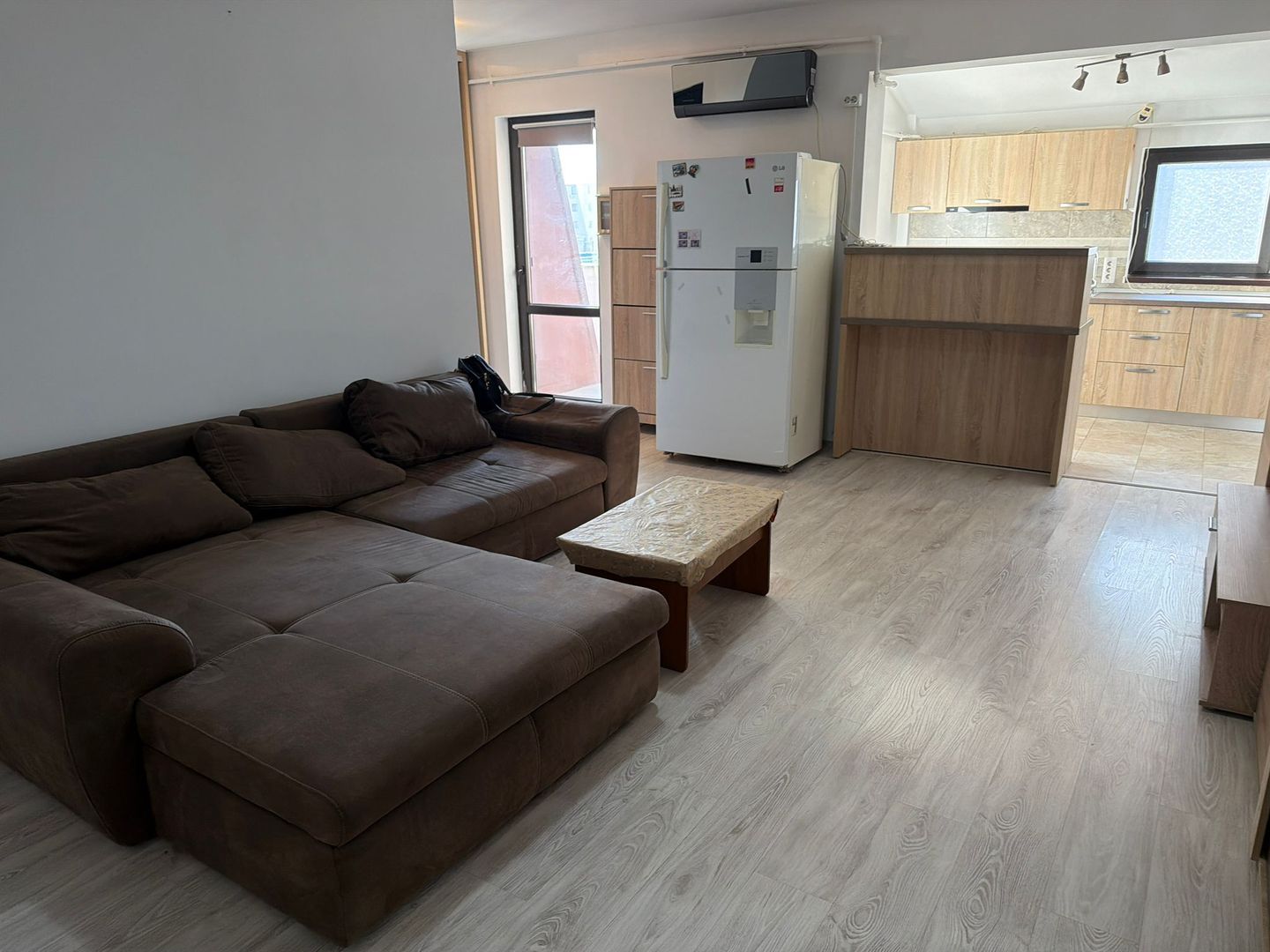 Apartament 2 camere Bragadiru Loc de Parcare - Poză 6