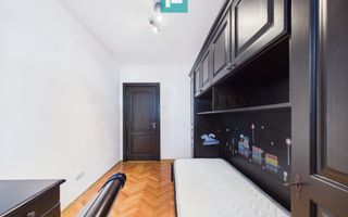 Apartament cu 3 camere decomandat, Str. Horia - Poză 12