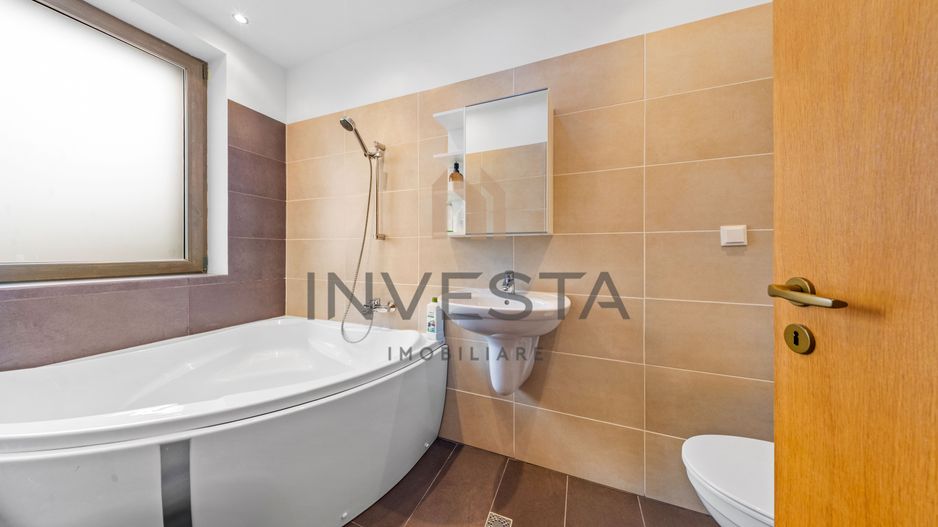 Casa eficienta energetic, cu garaj si 3 locuri de parcare | Faget - Poză 10