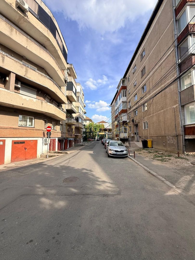 3 camere| complex studentesc |centrala termica| garaj sub bloc| pet friendly - Poză 25
