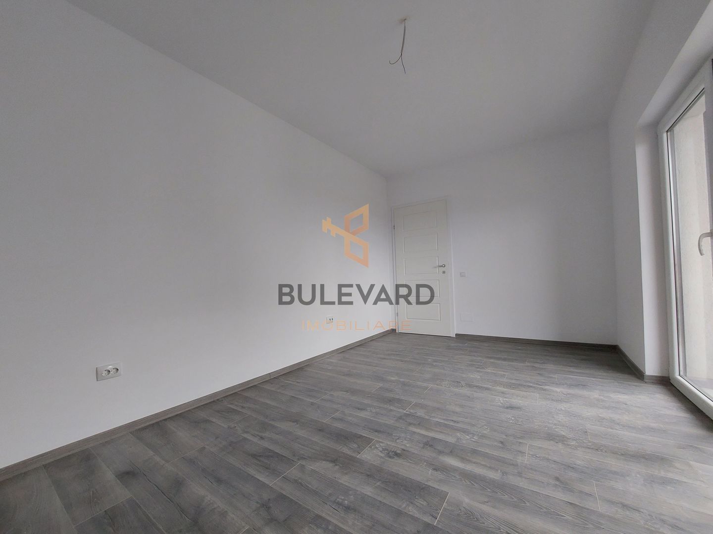 Apartament  cu 3 camere finisat modern! - Poză 4