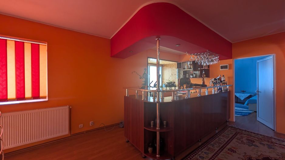 Vila spațioasă 6 camere cu teren generos – Ferentari – Preț excelent! - Poză 12