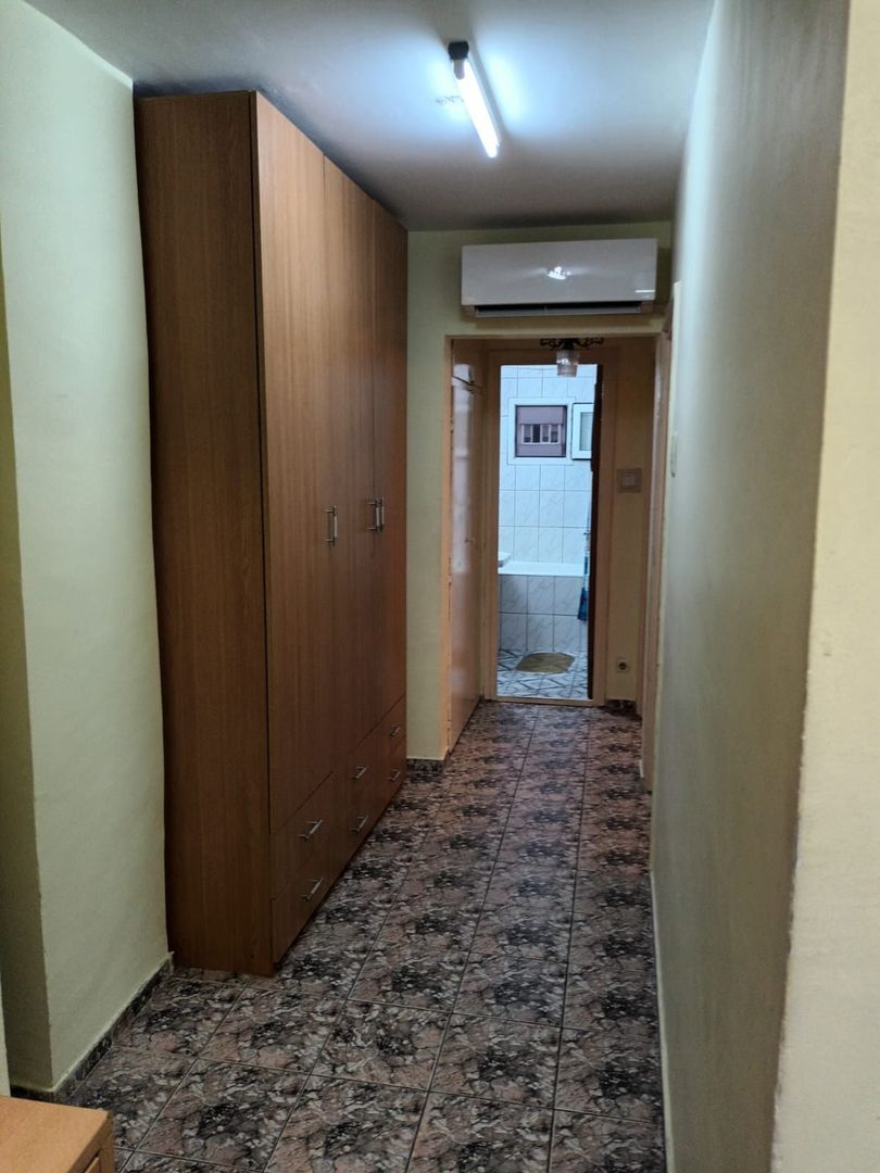 apartament 3 camere decomandat,metrou  zona Trapezului - Poză 8