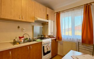 Apartament cu 2 camere -zona Cetății -Florești - Poză 5