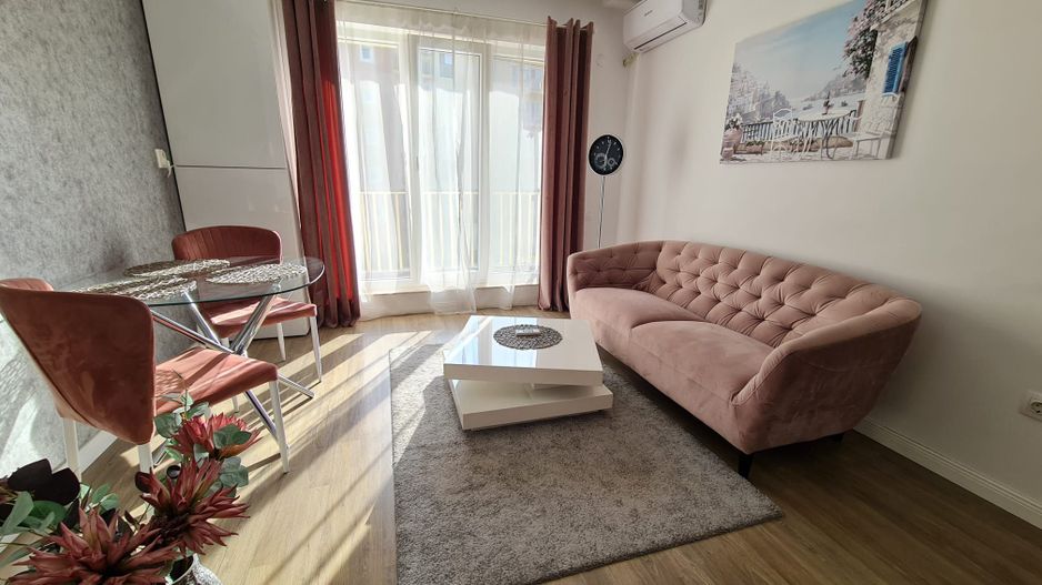 Apartament | 2 camere | Complex Cosmopolis | Parcare - Poză 1