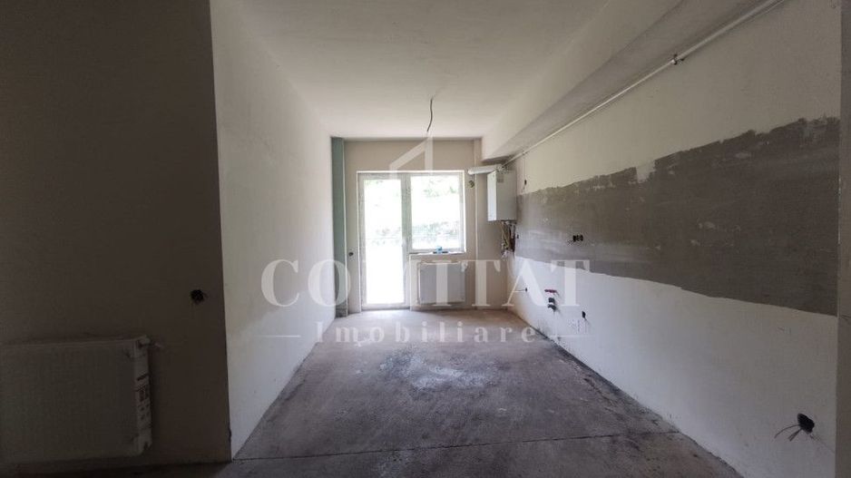 Apartament 3 camere | etaj 3 | Zona Sesul de Sus - Poză 1