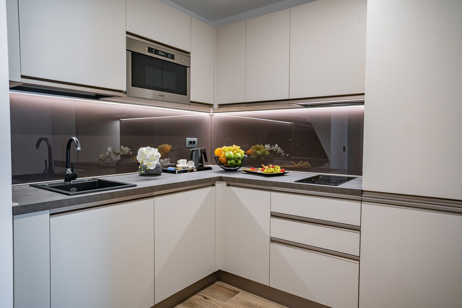 Aparthotel building Unirii B+GF+E+11 floors with 51 apartments, restaurant and SPA - Poză 40