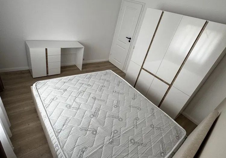 AP. 3 CAMERE- DRISTOR, PARCARE, MASINA DE SPALAT VASE, METROU 5 MINUTE - Poză 7