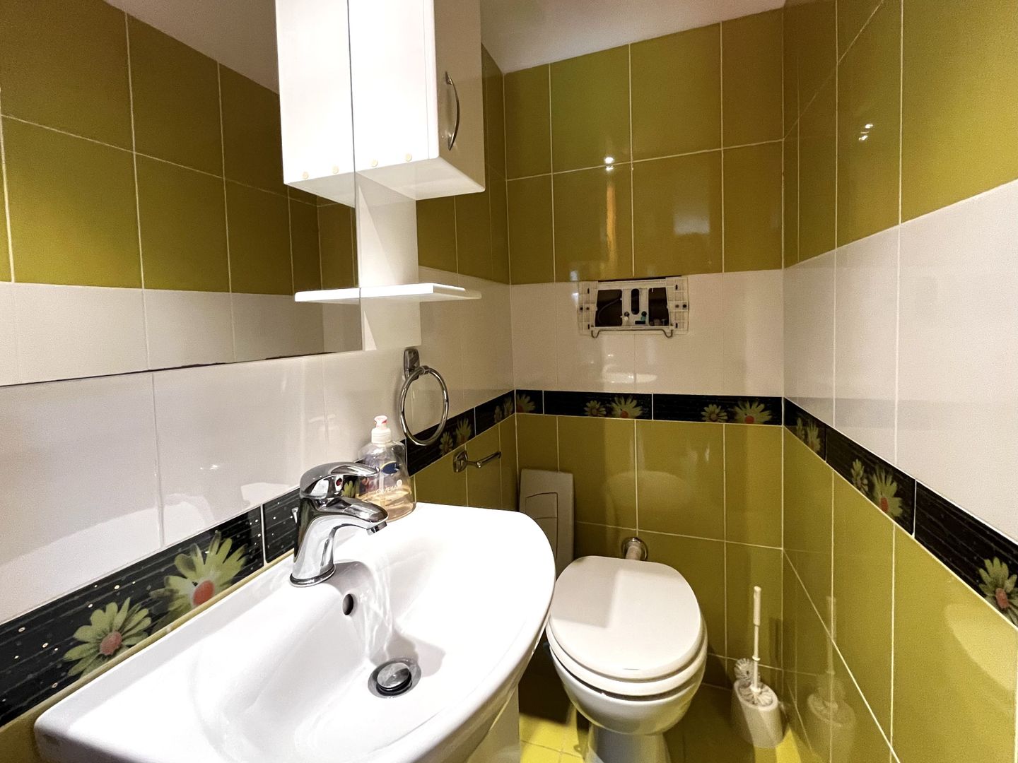 Apartament 4 camere + garaj | Etaj 1 | Zona Centrală – Medicină - Poză 19