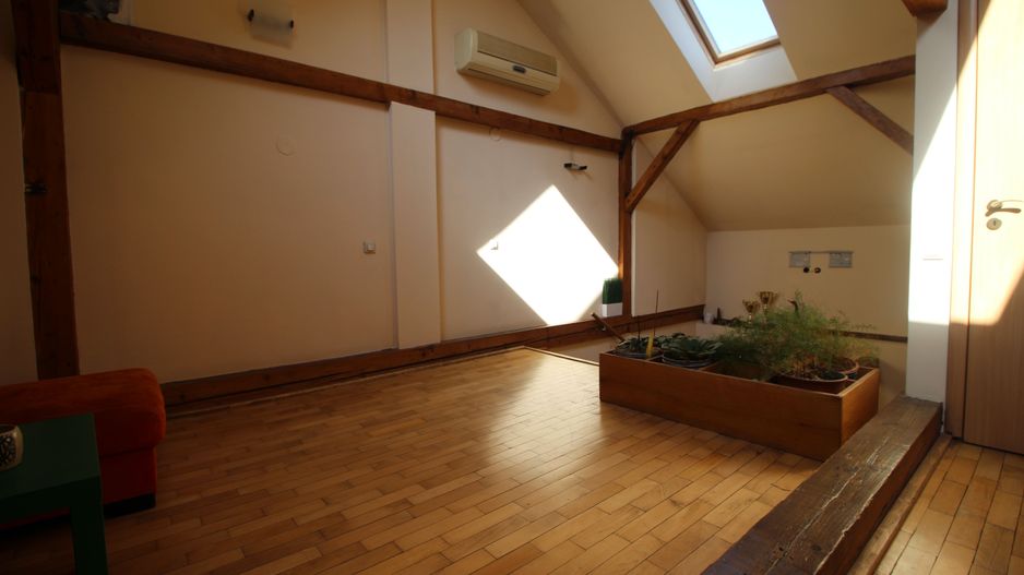 IMOBIL CU MULTIPLE DESTINATII - Poză 12