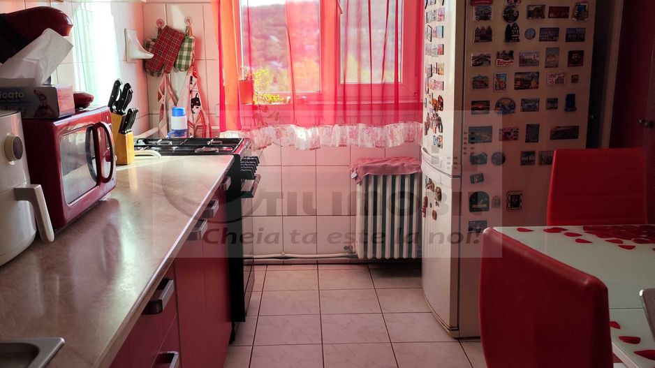 Apartament 3 camere decomandat – Piața Voievozilor, 119.000 euro - Poză 3