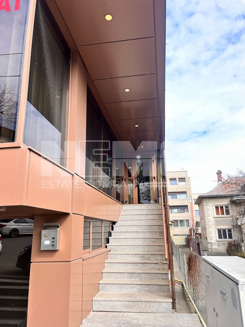 Spatiu Birouri Modern I Suceava/Central  I 170Mp  I 2000Euro+tva/luna - Poză 1