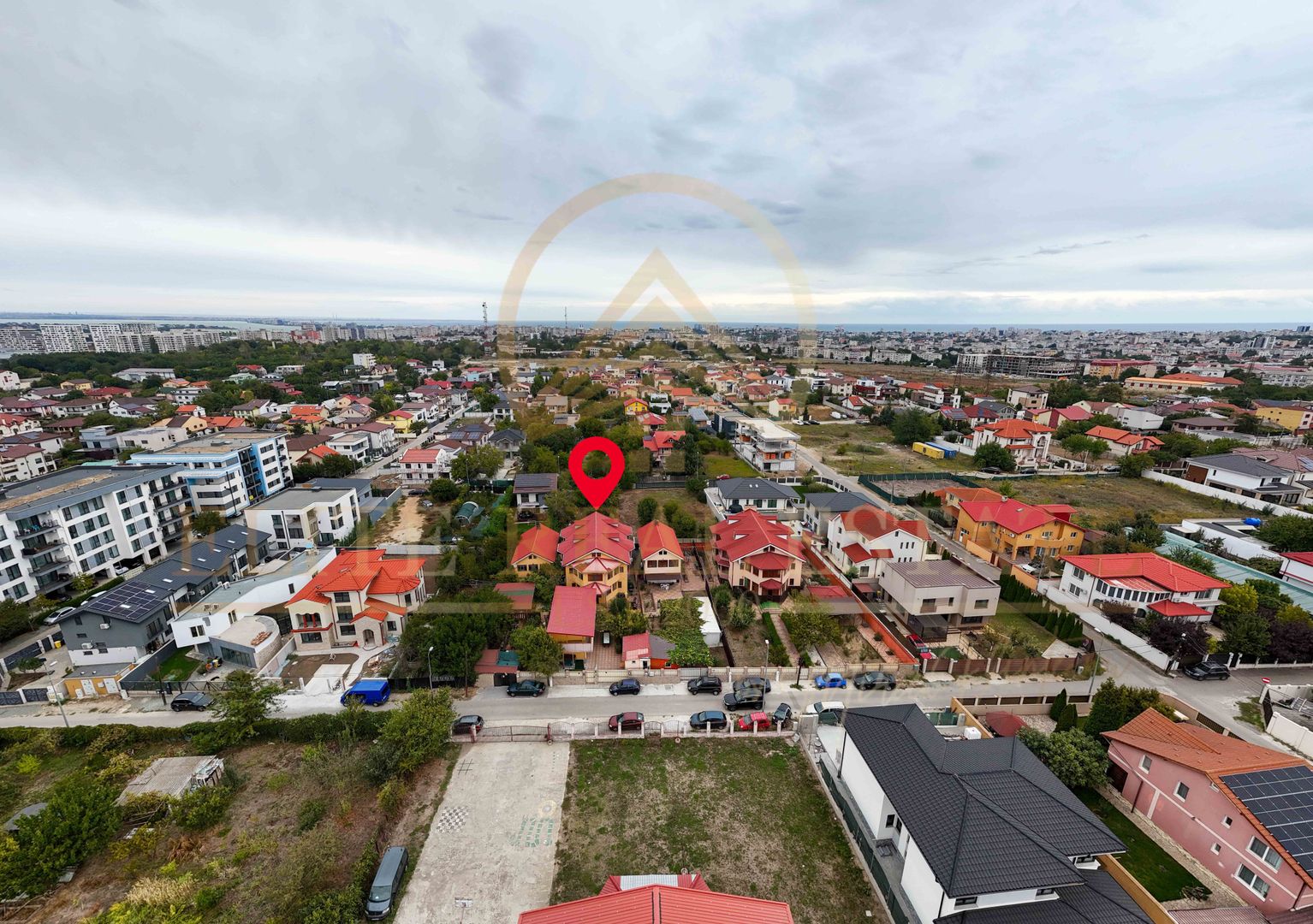 Casă spațioasă cu funcțiune de pensiune – Kamsas - Poză 16