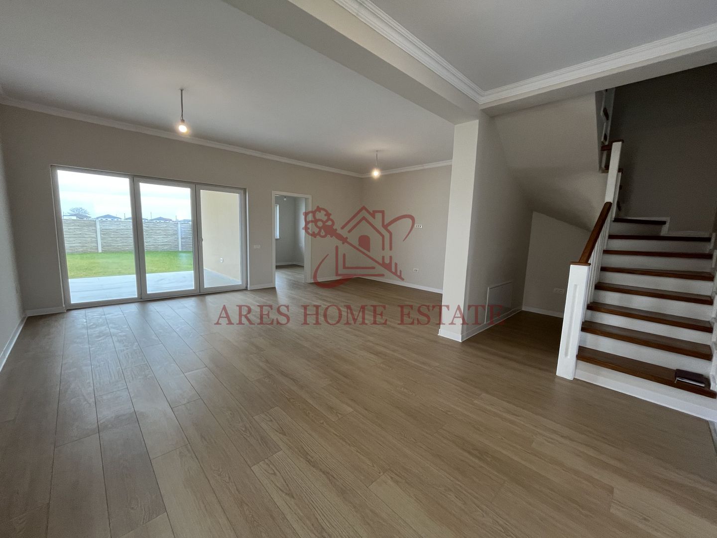 1/2 Duplex spatios | Gata de mutare | Mosnita Noua - Poză 1