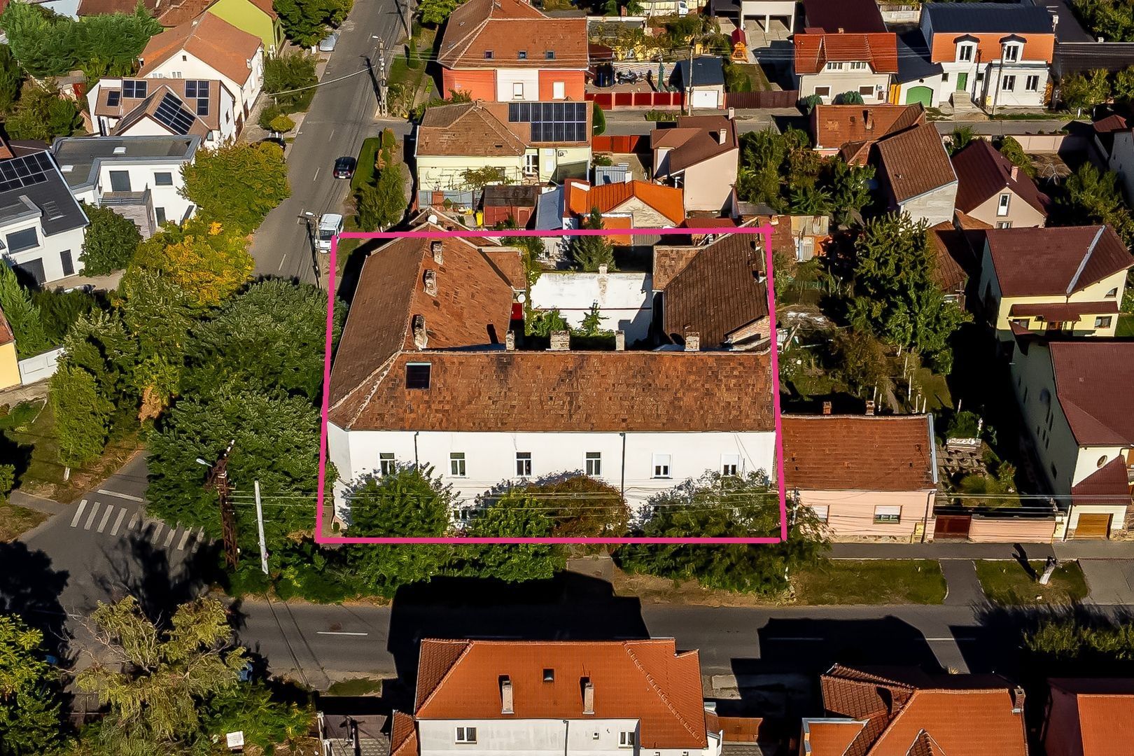 Oportunitate imobiliară! Clădire cu 18 apartamente - Poză 2