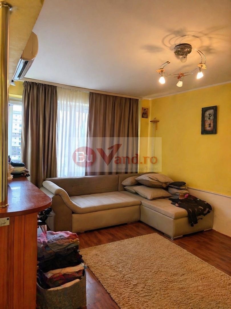 De vanzare apartament cu 4 camere, Dunarea Mall, 85.000 euro - Poză 1