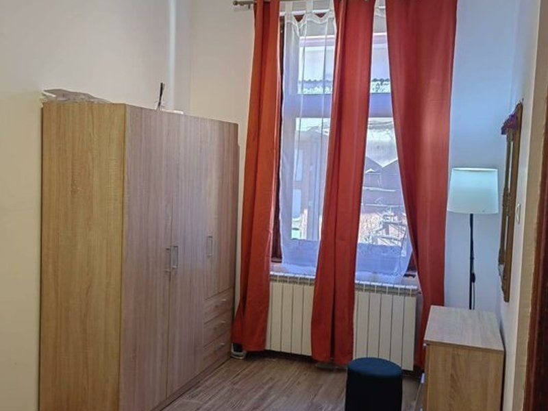 Casa cu doua camere, mobilata si utilata, zona centrala - Poză 9