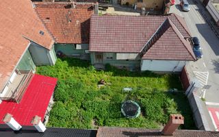 Casă Săsească autentică de vânzare în Râșnov | Teren 720 mp | toate utilitățile - Poză 2