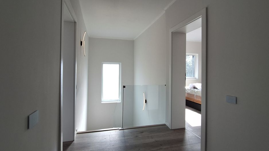 Duplex superb despartit prin garaj - Poză 25