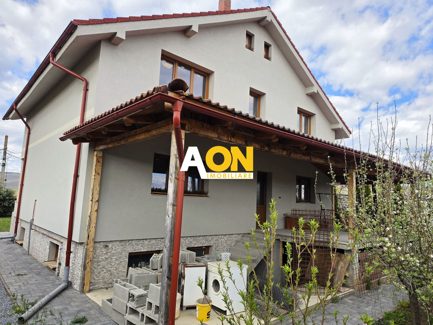 Casa semifinisata, 5 camere, 571 mp teren, Micesti - Poză 2