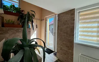 Casa eleganta,curte amenajata, garaj,Central,Brancovenesti,Mures - Poză 12