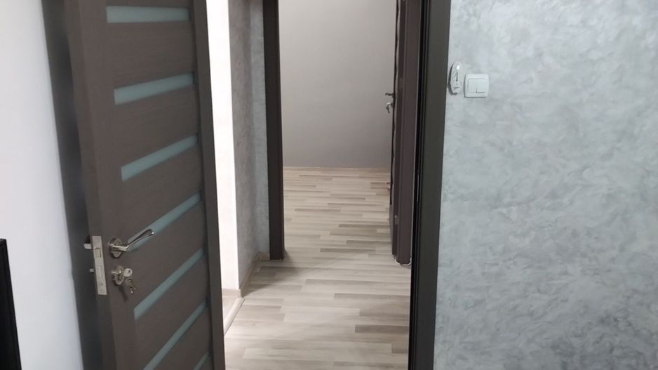 APARTAMENT 3 CAMERE – MICRO 17 – RENOVAT – ETAJ 3/4 – 64 MP - Poză 2