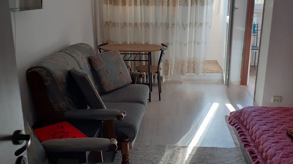 Inchiriem garsoniera zona Titan - Constantin Brancusi - Poză 6