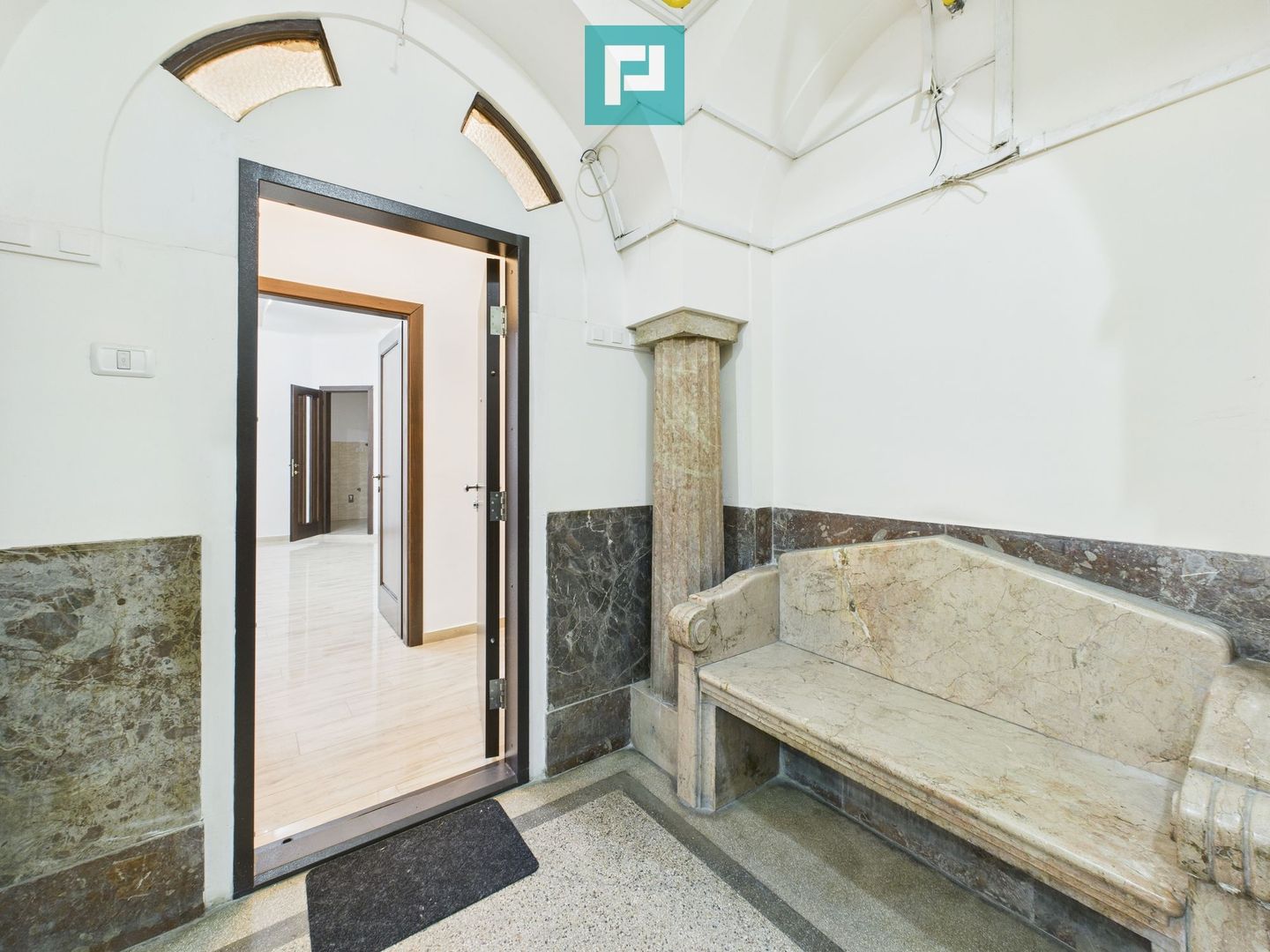 Spațiu de birouri ultracentral 120mp pe Str.Cloșca - Poză 13