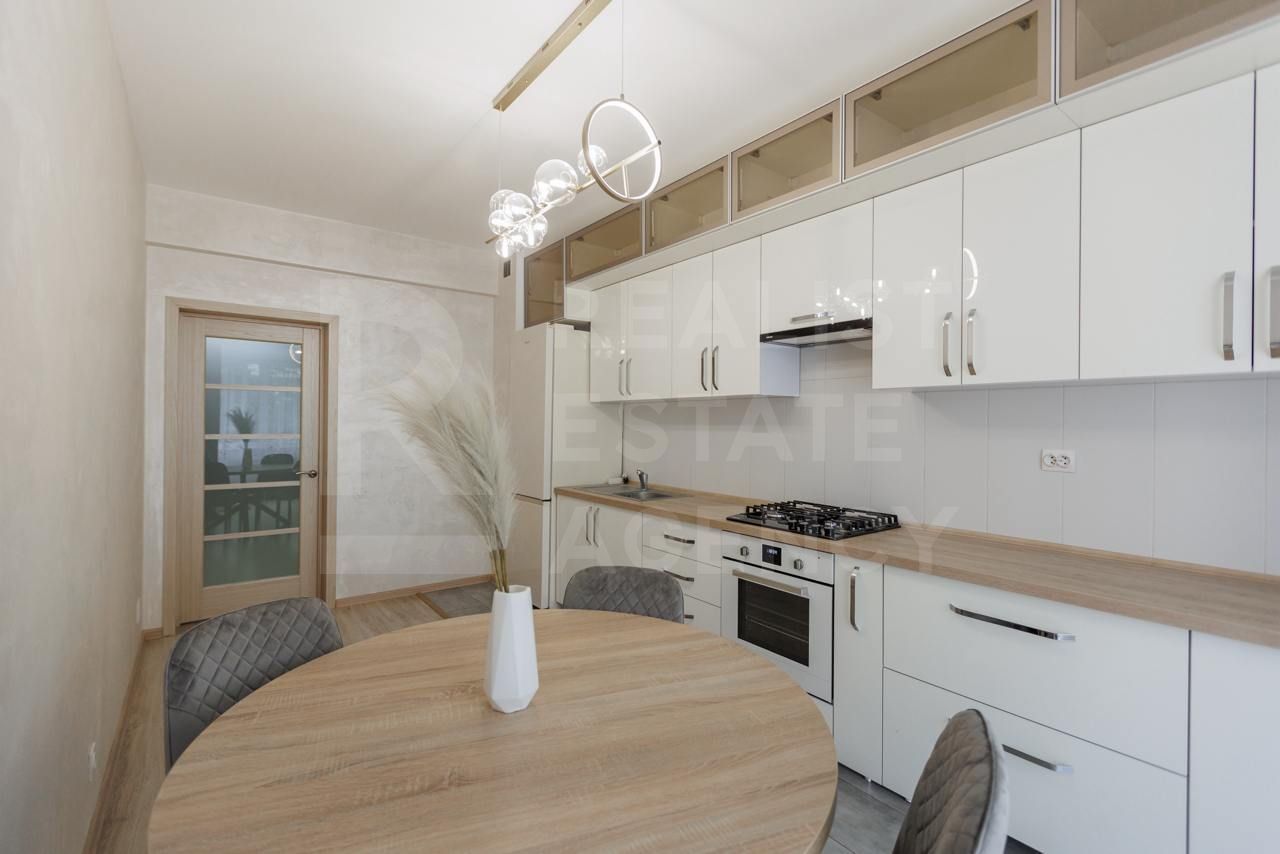 Vânzare, apartament, 2 camere, strada Dr. Tudor Strișcă, Botanica - Poză 2