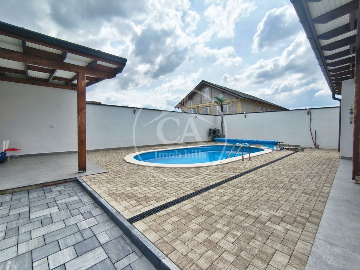 Casa de vanzare cu 4 camere si piscina in Cihei, Bihor - Poză 14