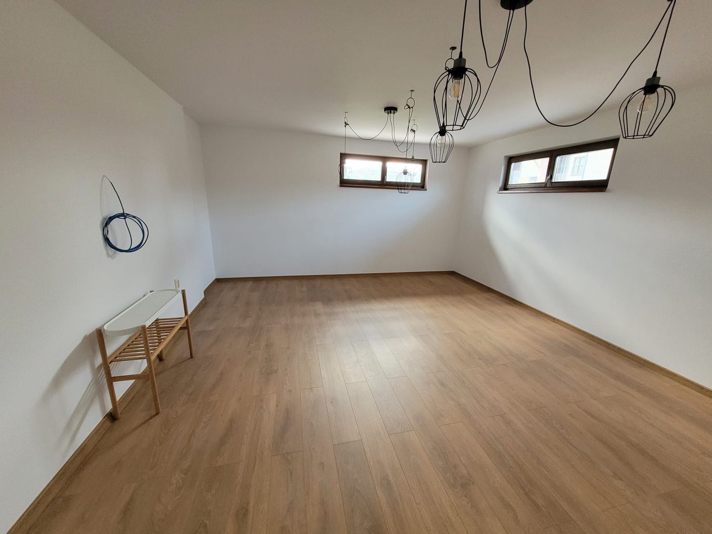 Casa Individuala in Selimbar cu garaj dublu si curte spatioasa - Poză 11