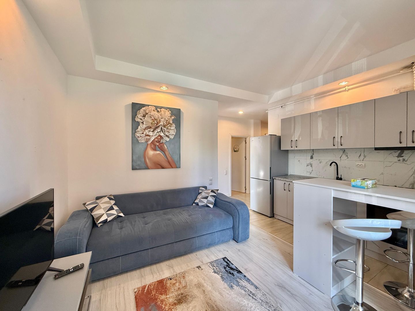 COSMOPOLIS - Apartament cu 2 camere tip studio, mobilat si utilat. - Poză 1