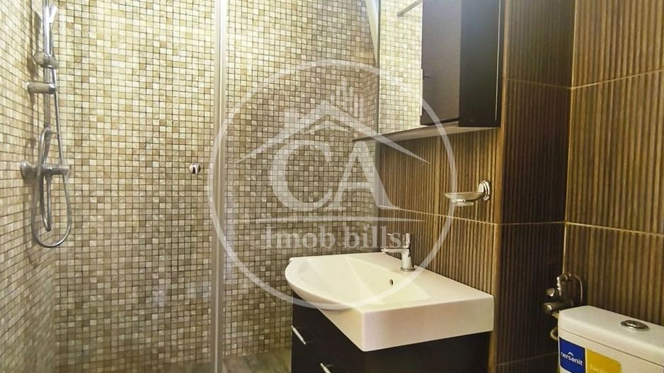 Apartament de vanzare cu 3 camere  in zona Centrala, Oradea - Poză 10