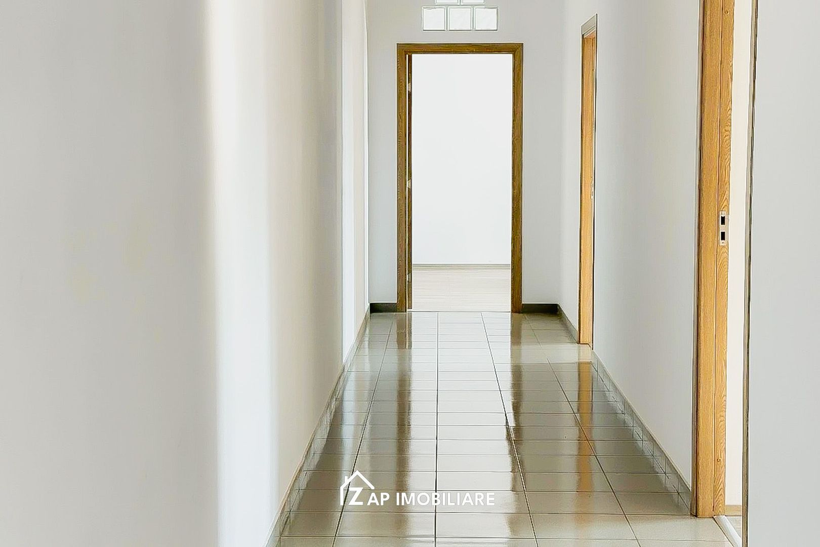 Spatiu de Birouri 100 mp - Renovat - Poză 7
