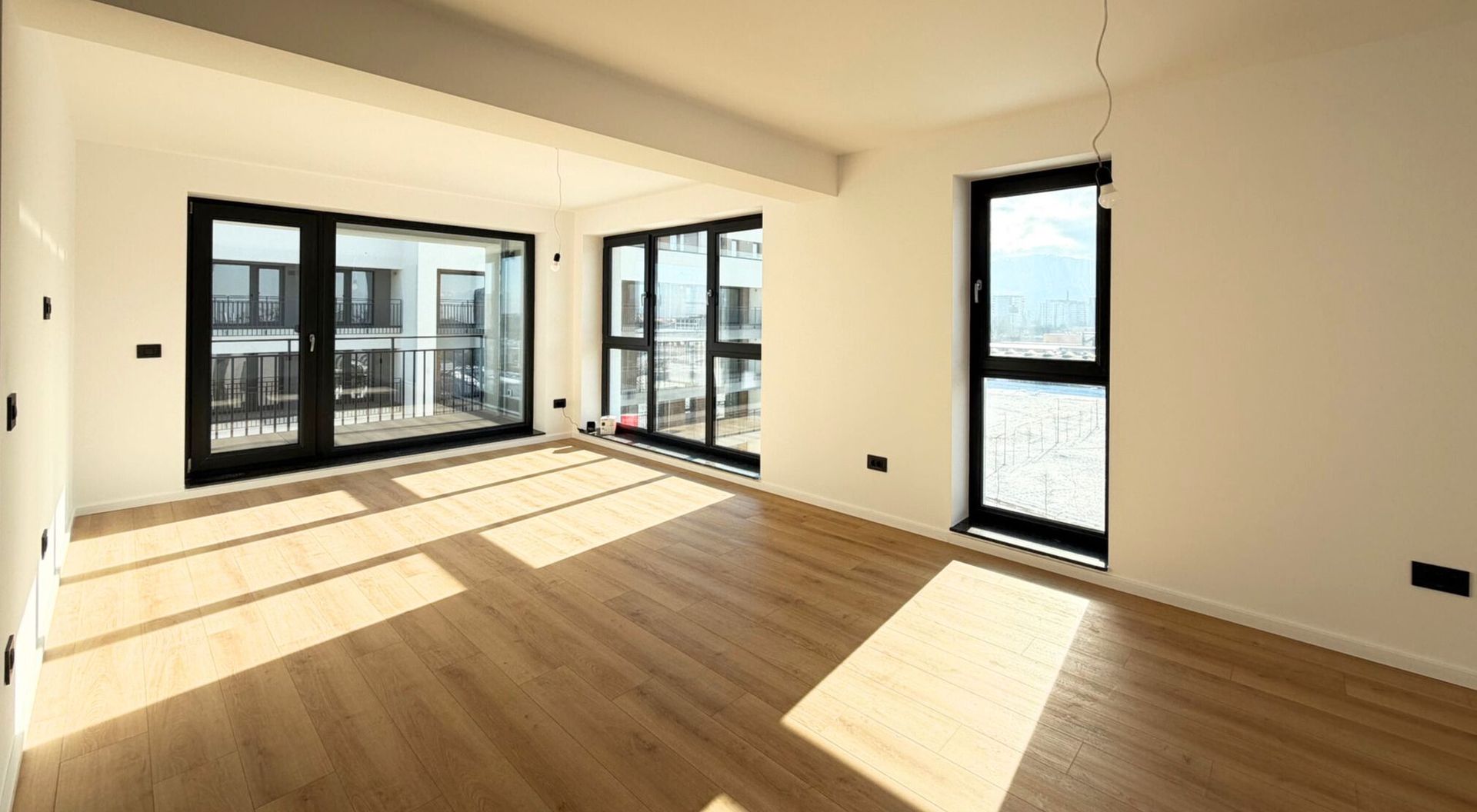 Kasper vânzare apartament de lux 2 camere nelocuit vedere libera spre Tâmpa - Poză 1