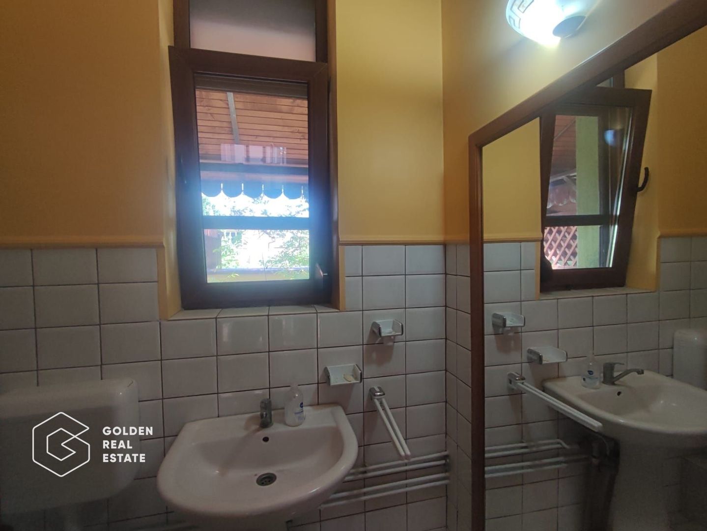 Casa solida, spatiu interior mare, zona Micalaca - Poză 7