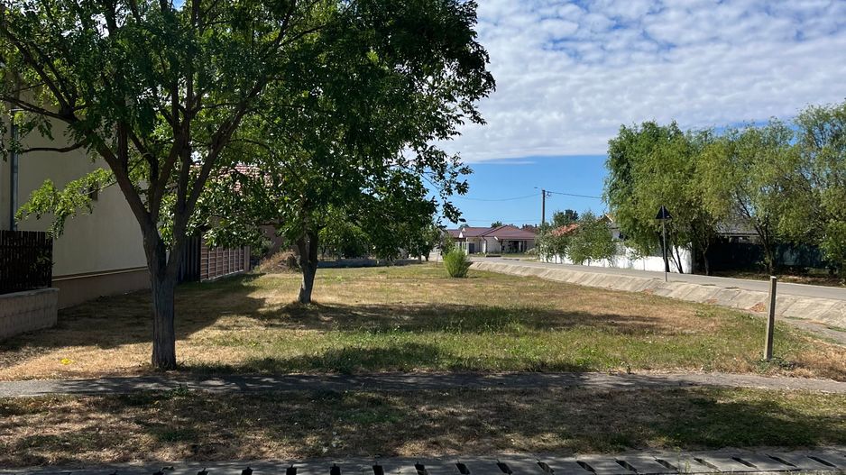 Teren intravilan de vanzare in Marghita – 800 mp, 2 fronturi stradale - Poză 3