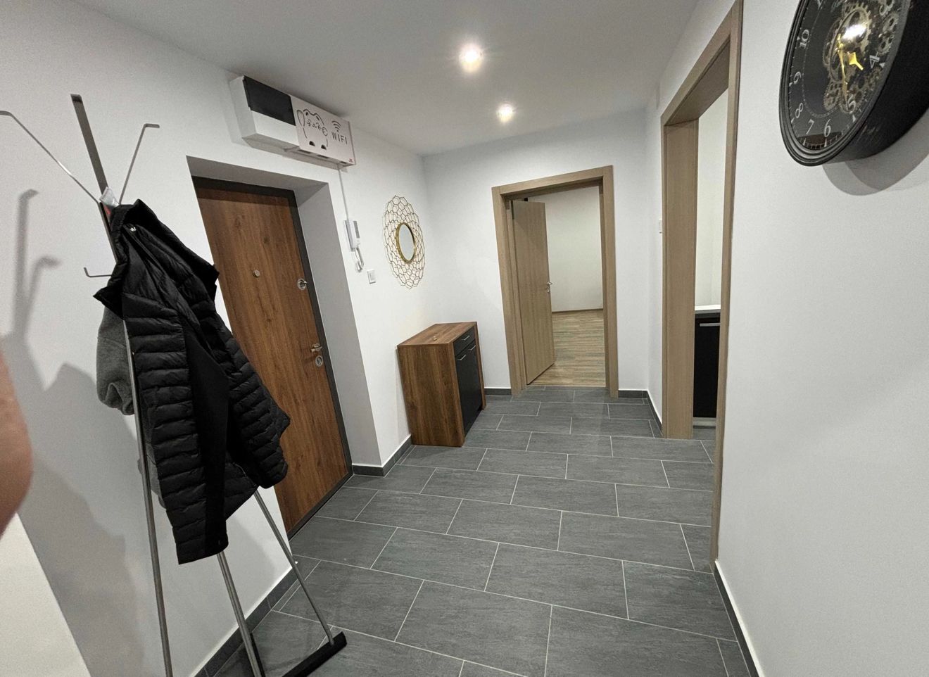 AP. 2 CAMERE CALEA CALARASILOR, BUCATARIE INCHISA, MOBILAT/UTILAT - Poză 6