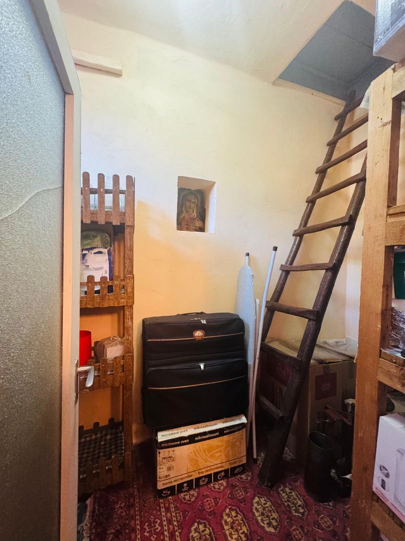 Casa singur in curte zona Velenta - Poză 6