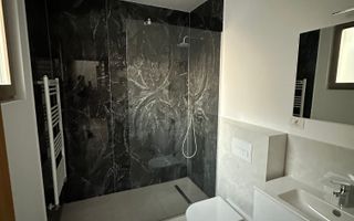 Casa cu 4 camere - Dumbravita - Poză 12