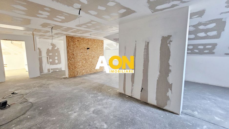 Casă 6 camere în Ciugud, dotări premium și design modern, 710 mp teren - Poză 18