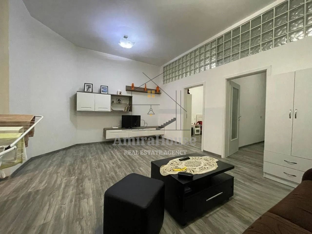 Apartament 3 camere, finisat, 75 mp si pod mansardabil, Bulevardul Eroilor - Poză 3