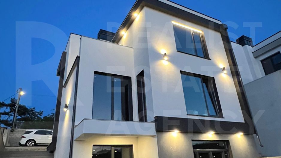 Vânzare casă, 4 camere,  str. Dragomirna, sectorul Buiucani. - Poză 1