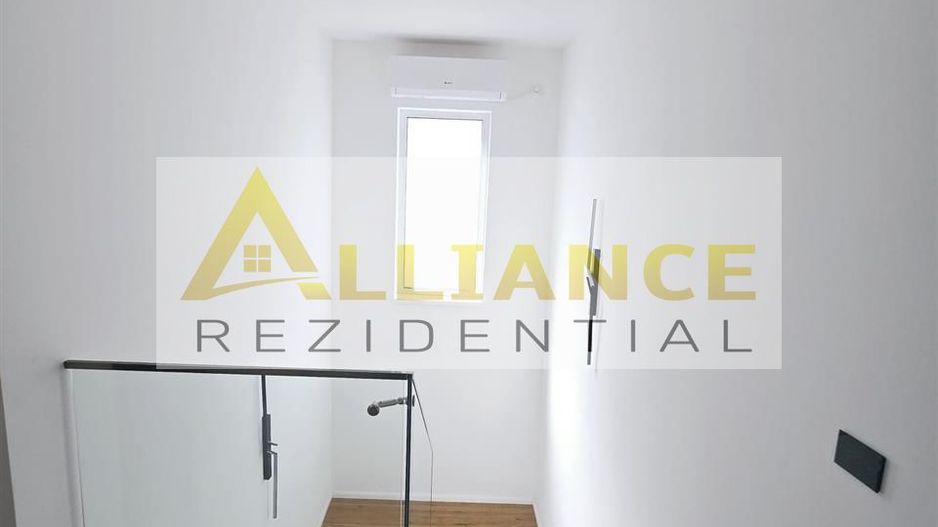 Vila individuala- 4 camere- beci- cartierul nou - Poză 5
