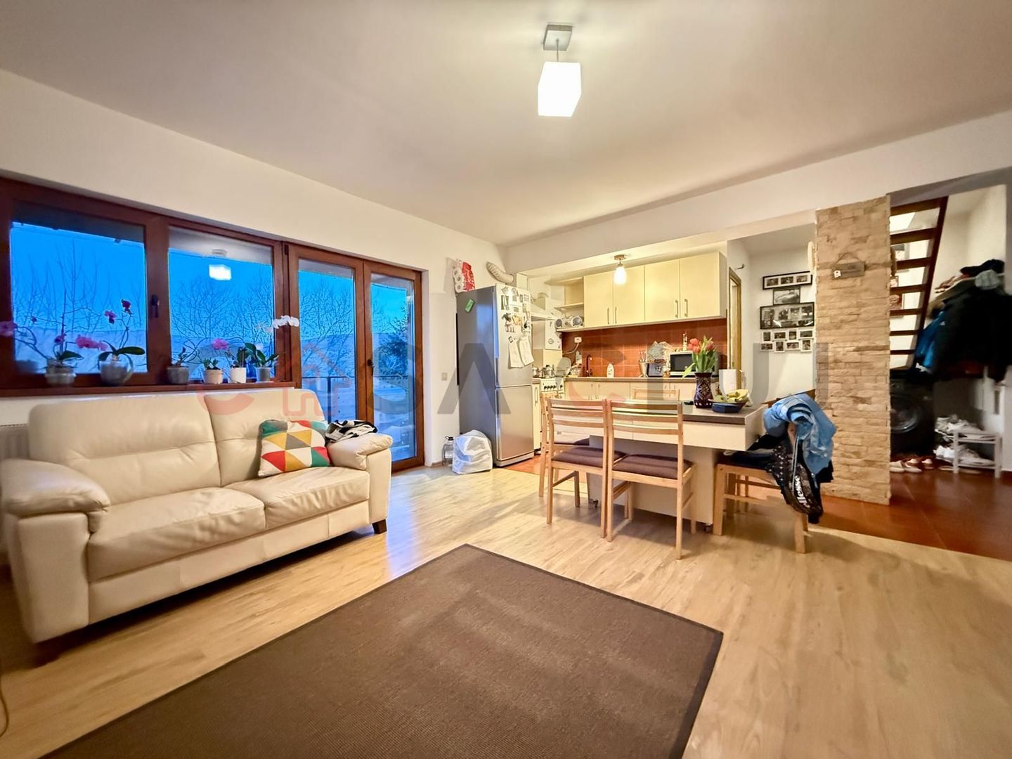 La cheie, doua nivele, zona Câmpului Denver! - Poză 1