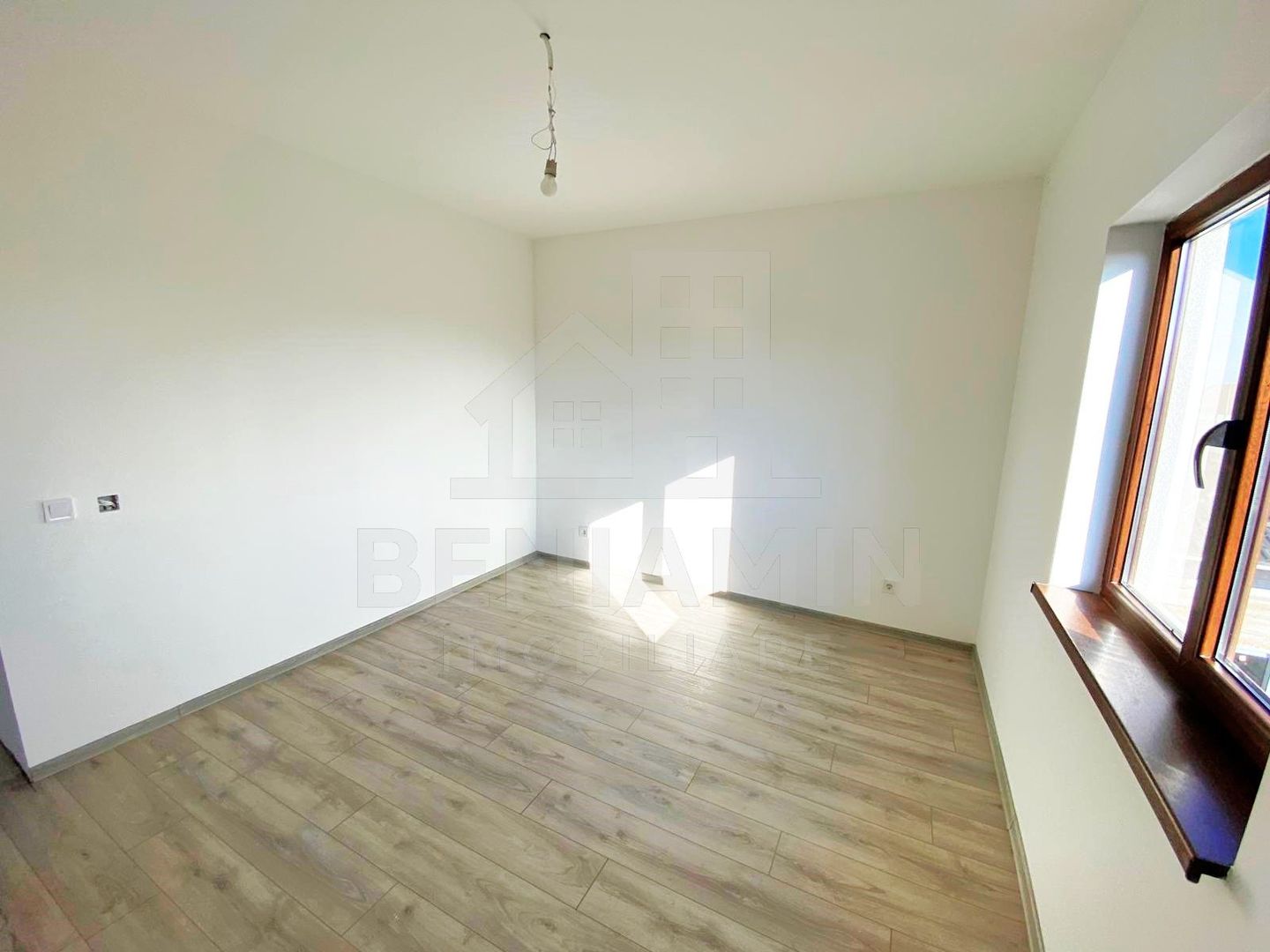 Casa noua stil mediteranean - P+1 - 4 dormitoare - 176mp - Damila - Poză 7