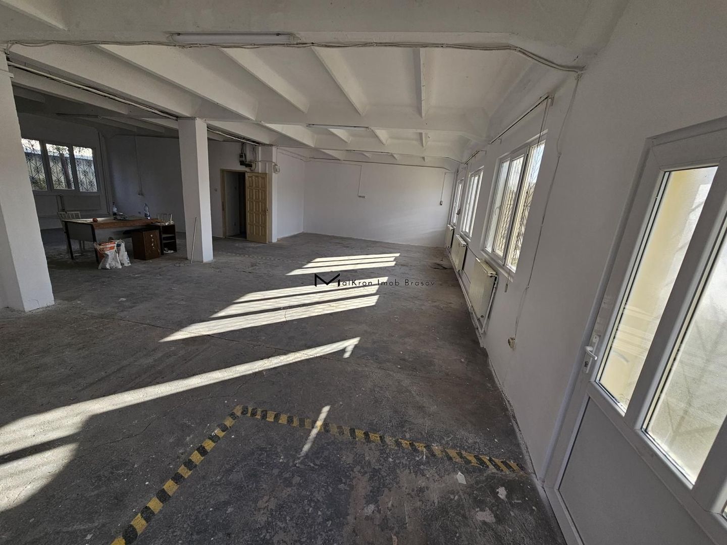 Clădire ideală pentru producție și birouri Bartolomeu - Poză 11