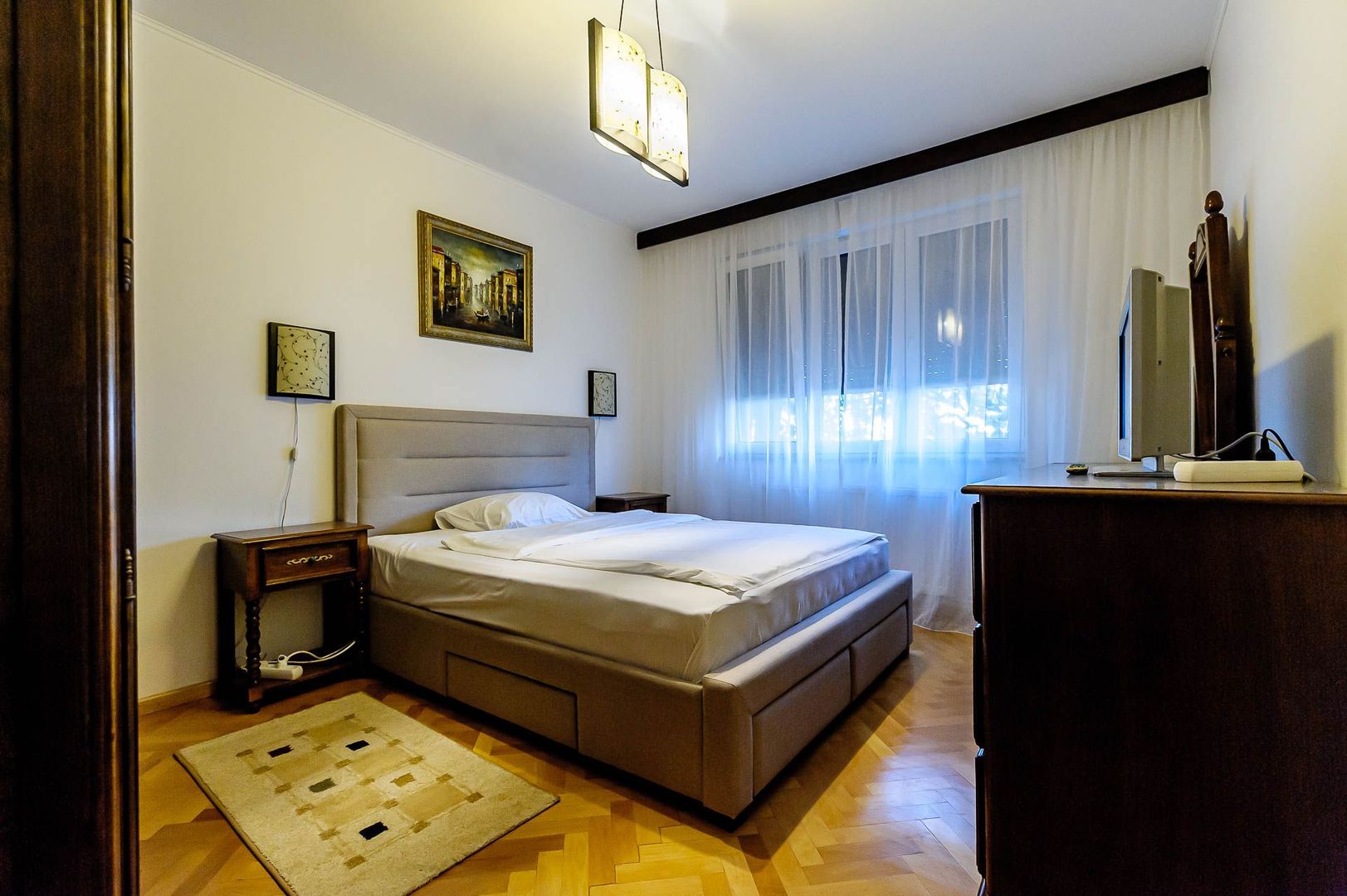 Apartament elegant cu trei camere. Strada Horia. - Poză 5