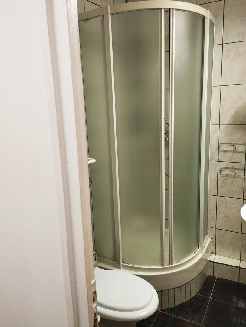 3 camere Brancoveanu - Secuilor - 2 gr. sanit., bloc 1986,loc parcare! - Poză 9