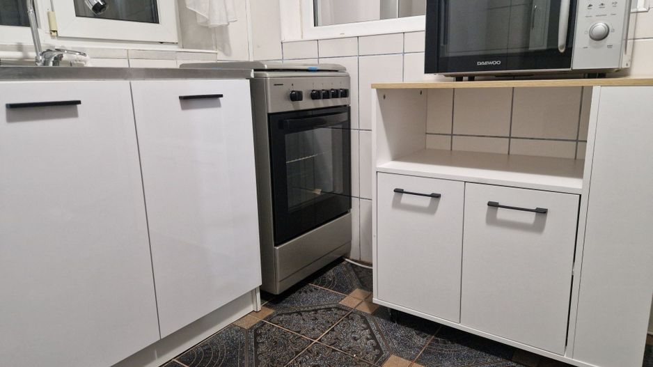 2 camere 60 mp, DECOMANDAT, 1 Mai, vila - Poză 7